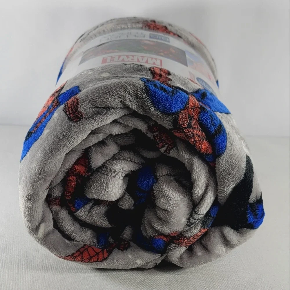 MARVEL'S The Spider-Man The‎ Big One Gray Oversized Fleece Throw - 5' x 6' New